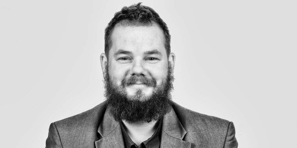 Dr Paweł Sznajder